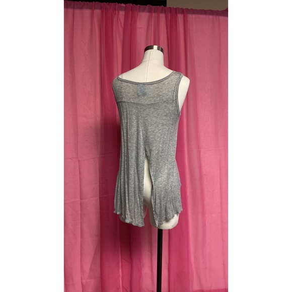 H.I.P. - Picture 4 of 7